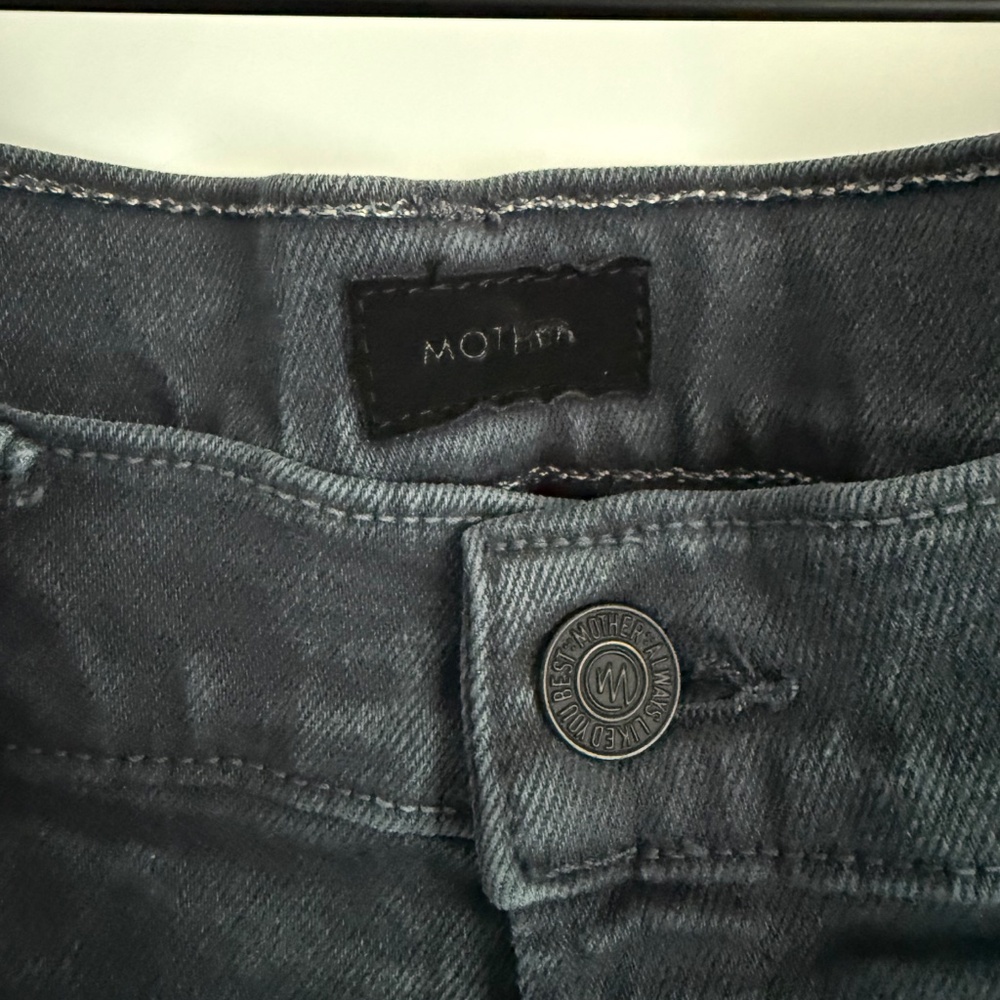 Mother Denim Insider Crop Step Fray Faded Black Size 29 - Picture 7 of 13